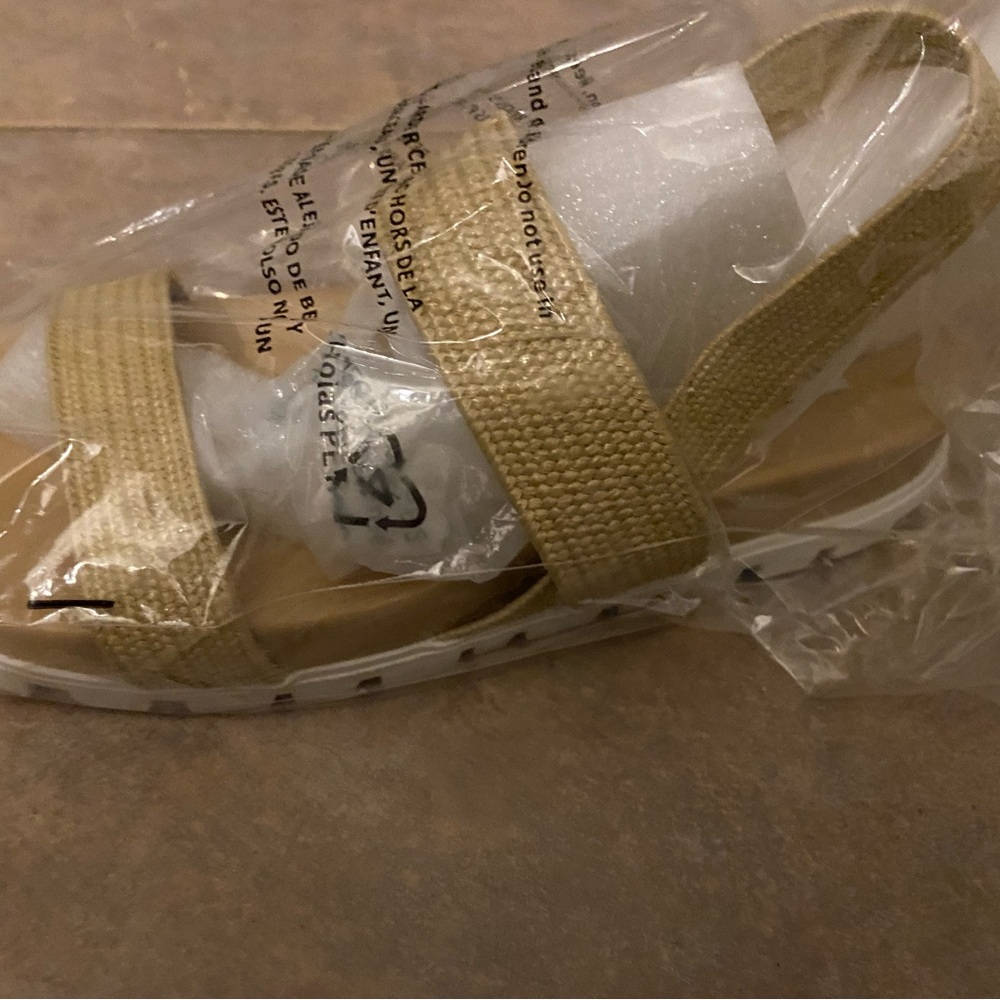 Steve Madden Raffia Sandals - Picture 7 of 9
